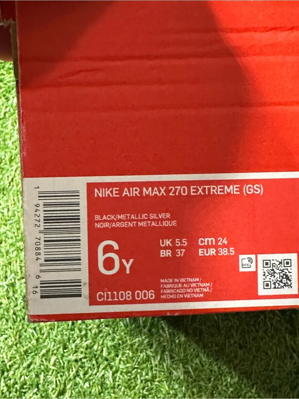 NIKE AIR MAX 270 EXTREME (GS) , SIZE 6Y BIG KIDS , BRAND NEW